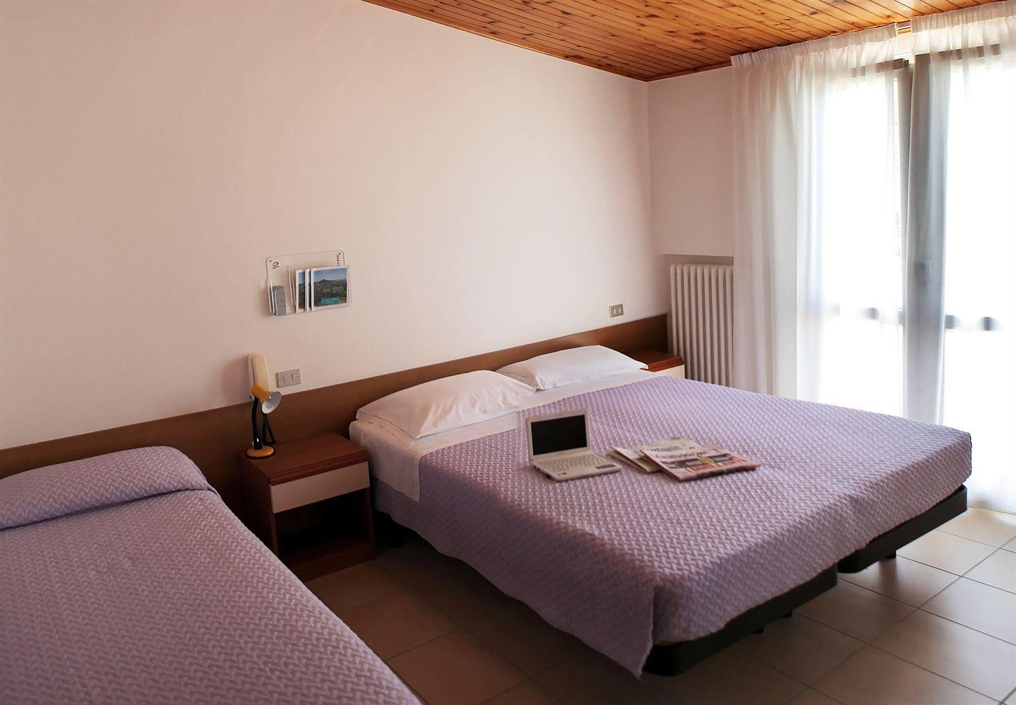 Albergo Centopini Gemmano Eksteriør billede